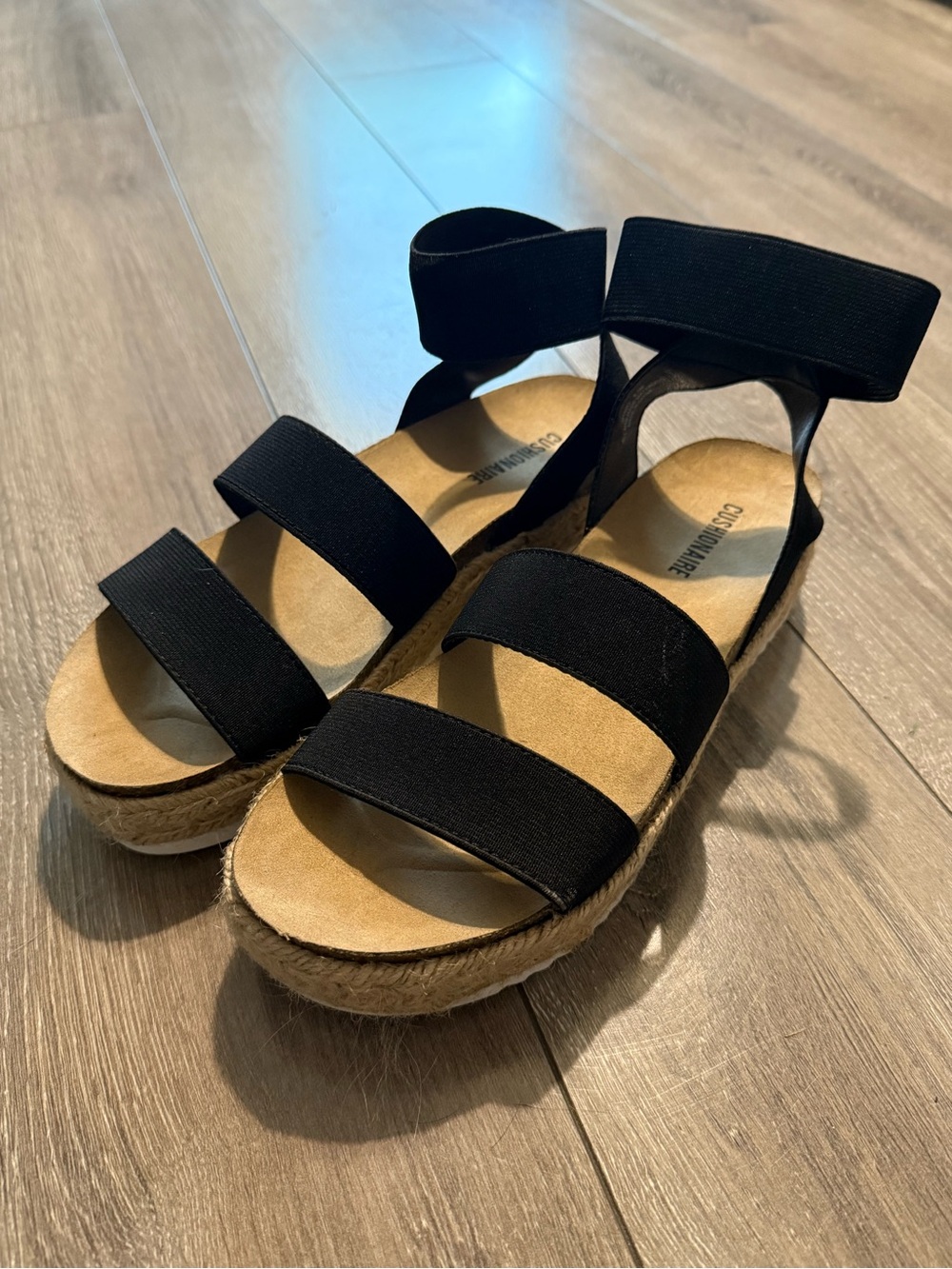 Women’s Black Elastic Triple-Strap Sandals